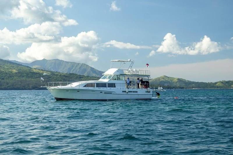 Yacht on Manila Bay
